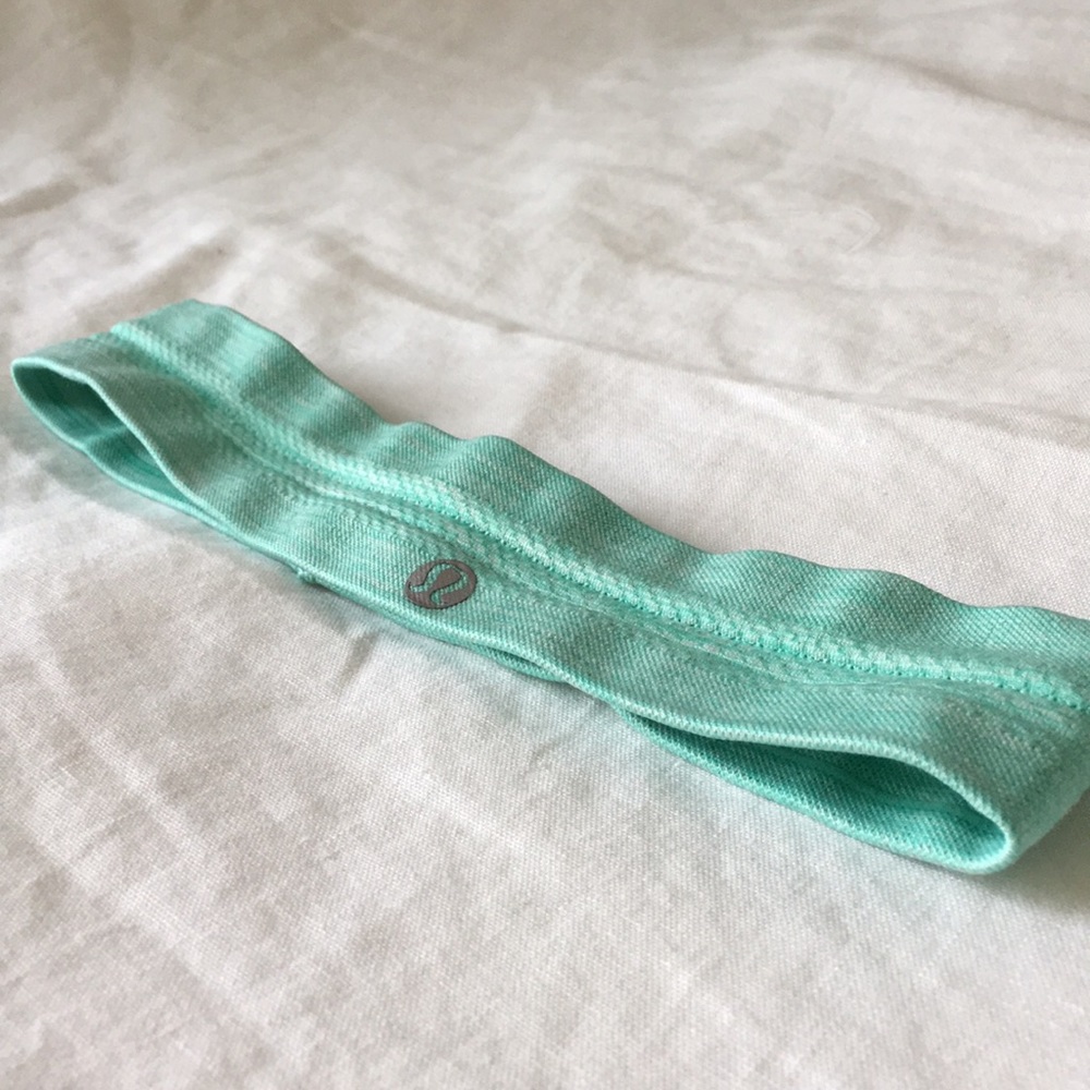 EC Lululemon Flyaway Tamer Headband, Aqua
